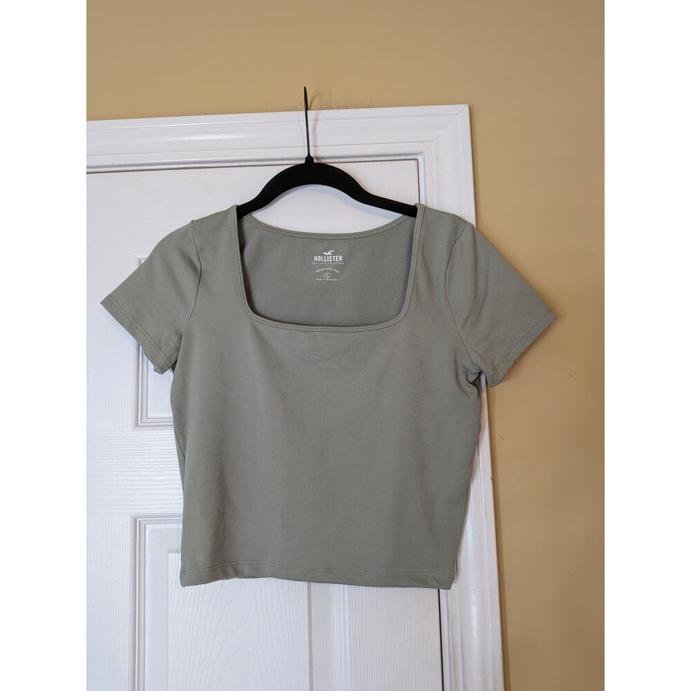 Hollister Square Neck Crop Top Size Small Green Soft Stretch Fall Tee - Picture 2 of 7